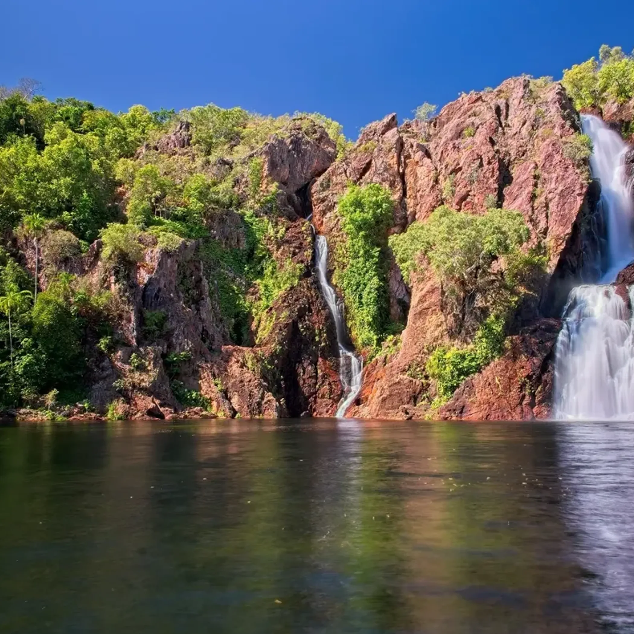 cruise boat on katherine gorge water